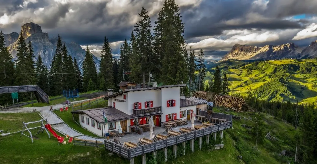 Ütia Crëp de Munt restaurant in Corvara