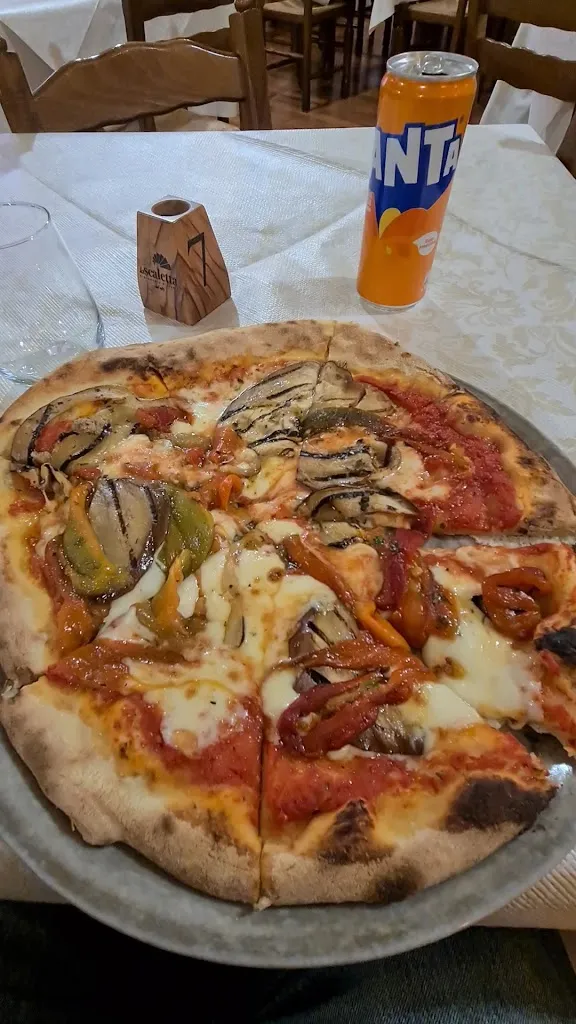 Logan Saunders_La Scaletta_San Giorgio Morgeto_review