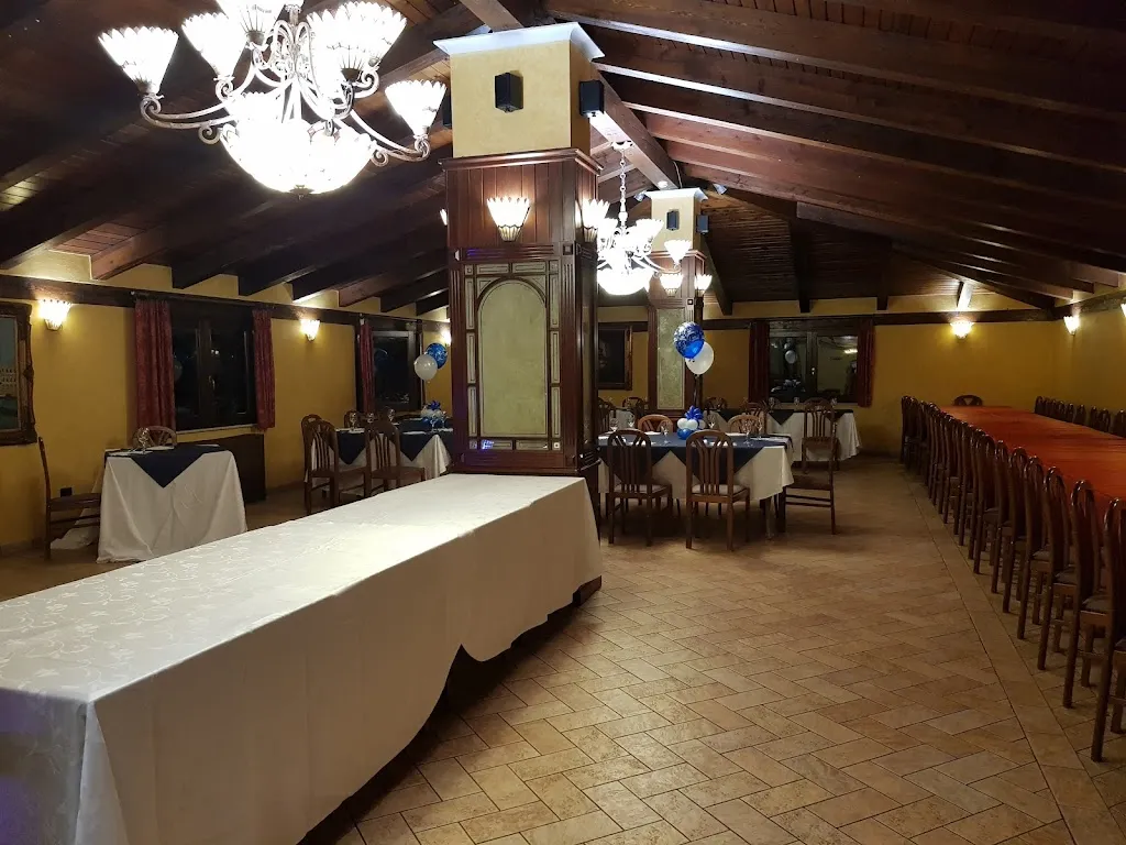 Luna Rossa Ristorante Pizzeria Sala Ricevimenti restaurant in San Giorgio Morgeto