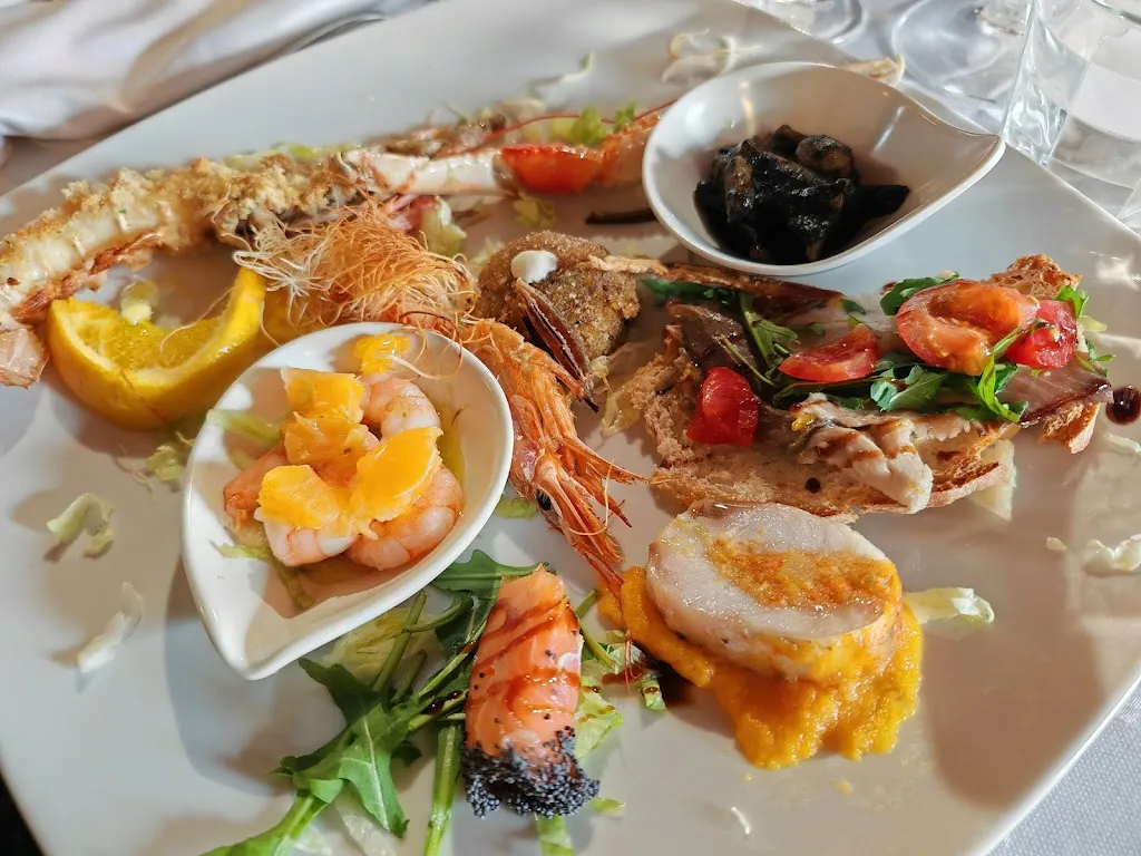 Luna Rossa Ristorante Pizzeria Sala Ricevimenti_San Giorgio Morgeto_slider_image_3