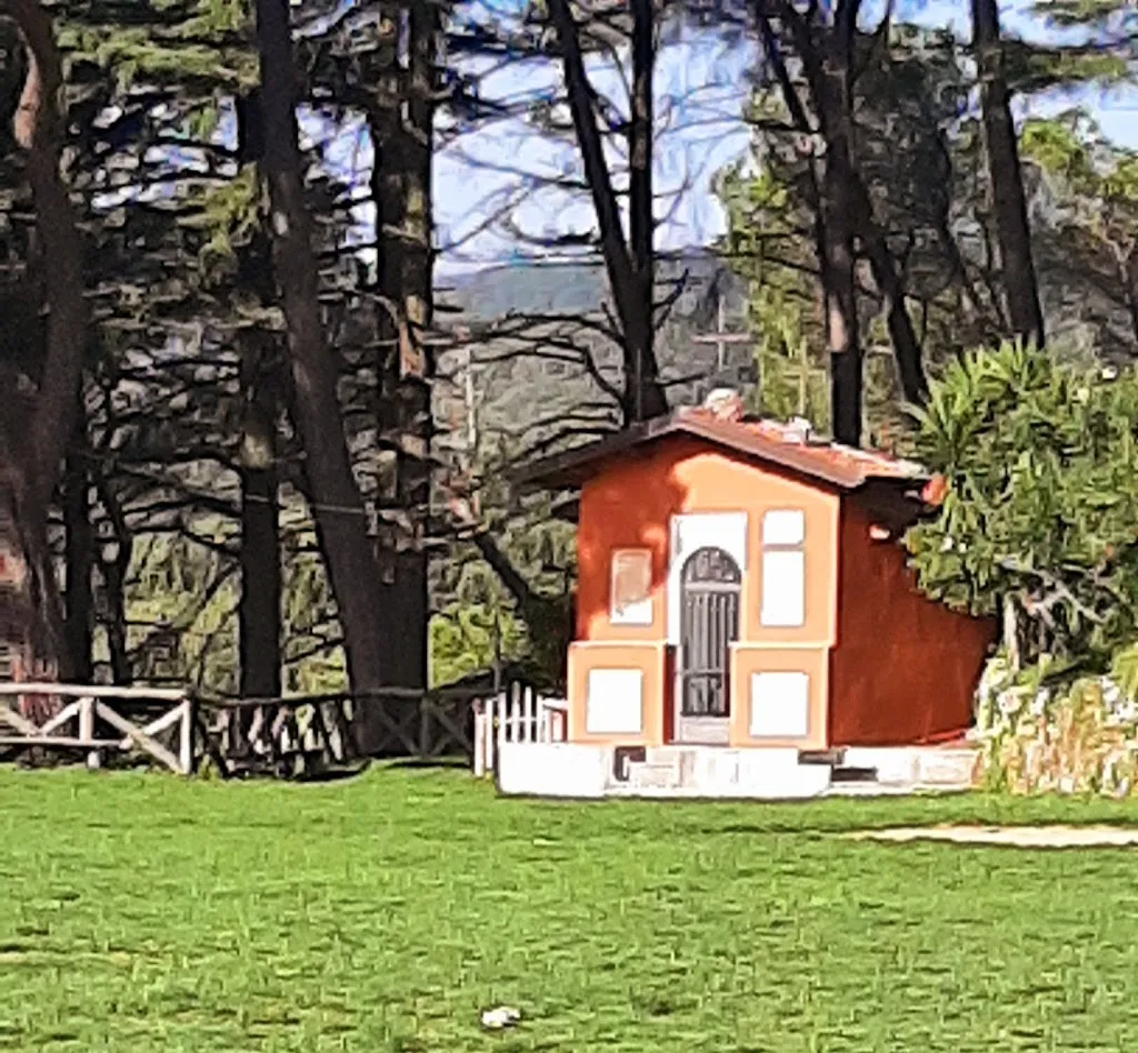 Maria Rosa Condello_Il Passetto del Re - Vicolo più stretto d'Italia_San Giorgio Morgeto_review