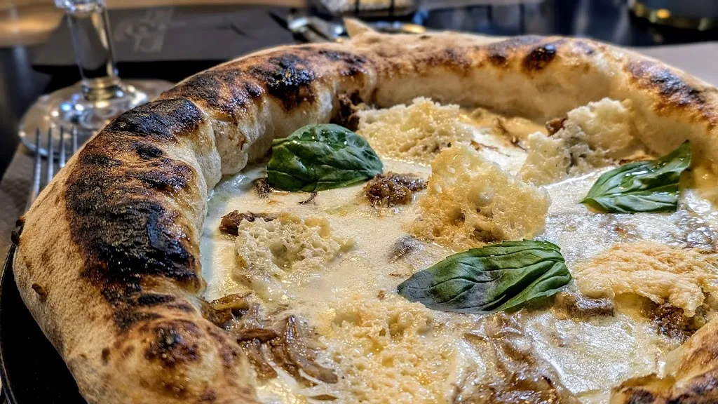Stefano Lerose_Pizzeria Impasto_San Lorenzo del Vallo_review