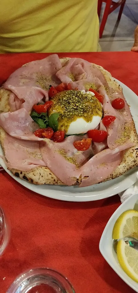 Fabrizio_Ammasciata Pizzeria Napoletana Autentica_San Marco Argentano_review