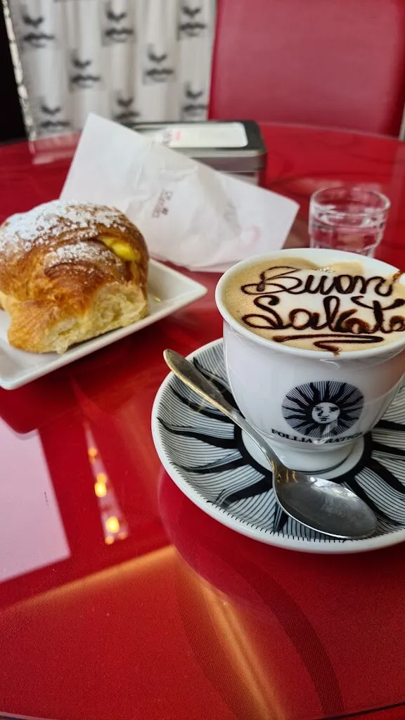 Micaela de Rubertis_Follia Pratica_Alba Adriatica_review