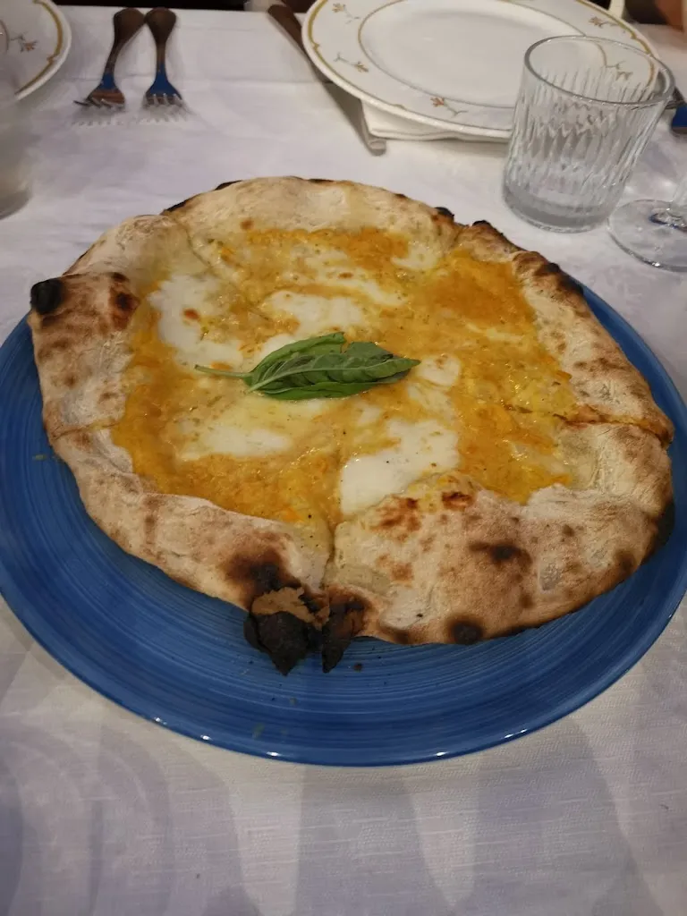 Ristorante @ Borgo Rosso di Sera restaurant in San Lucido