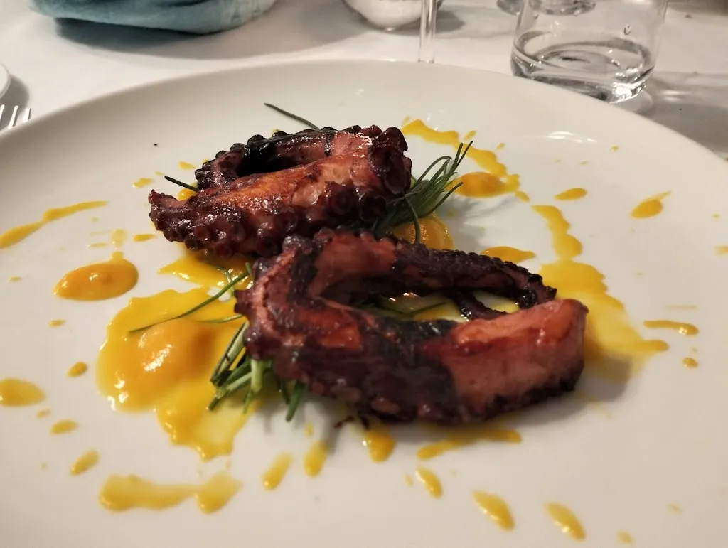 Ristorante @ Borgo Rosso di Sera_San Lucido_slider_image_2