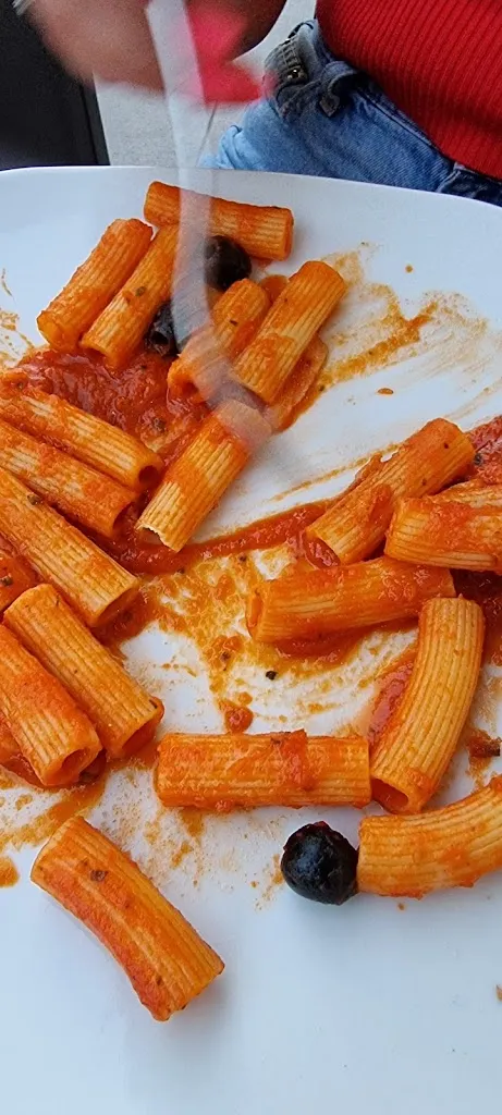 Akis Chatzipapas_ALBERGO MIVA | BAR | RISTORANTE | PINSERIA._San Lucido_review