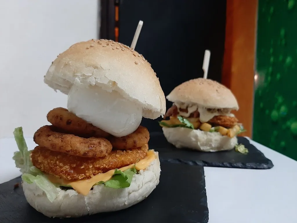 Break Time Risto-Pub_San Lucido_slider_image_3