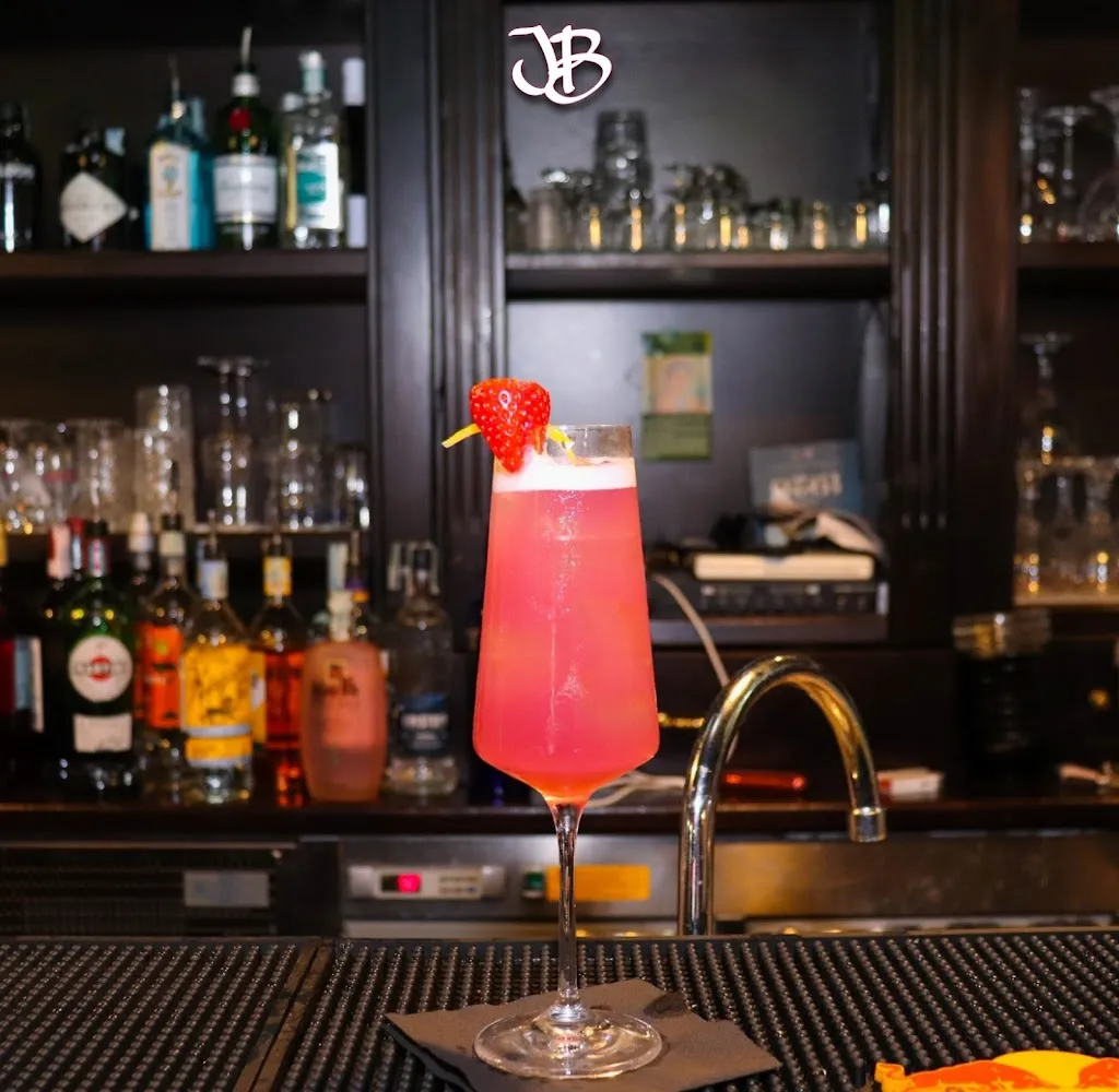 John Bull_San Lucido_slider_image_1