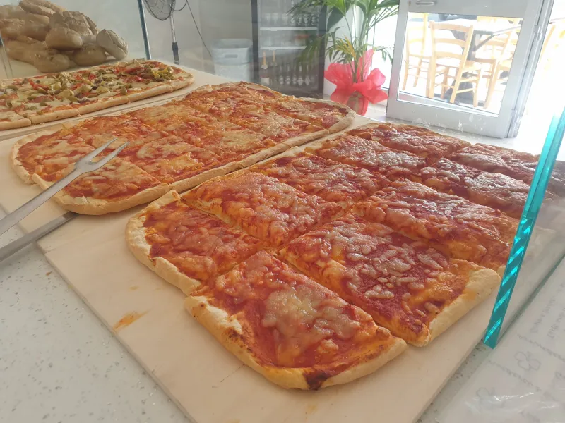 Pizzeria Panificio Rosticceria da Totonno_San Lucido_slider_image_2