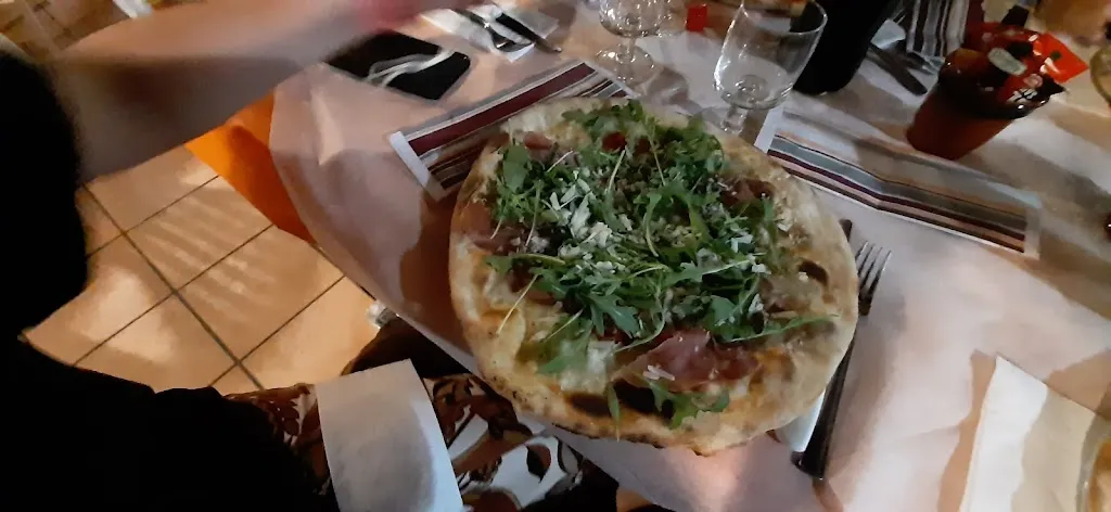 Rolly Quick Ristorante Pizzeria restaurant in San Lucido