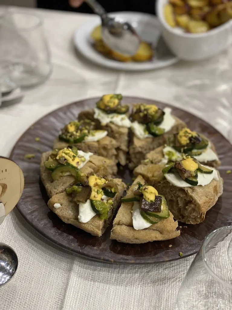 Francesco Tisci_'U Curtigliu_San Giovanni in Fiore_review