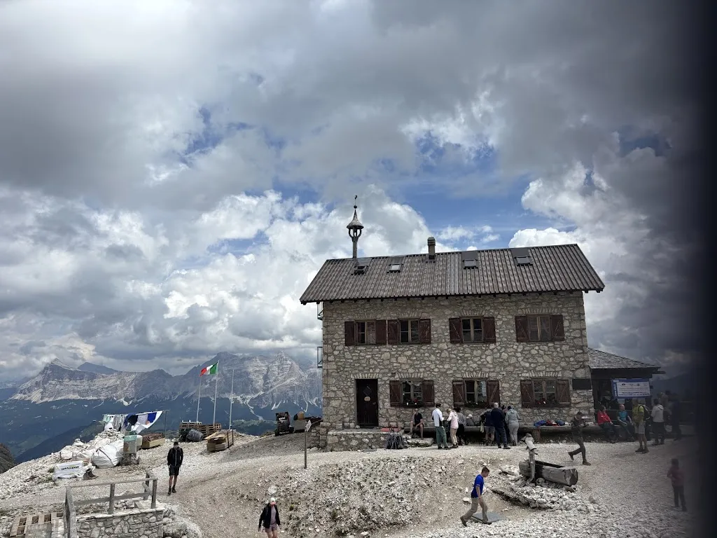 Vidar Hepsø_Kostner-Schutzhütte_Corvara_review