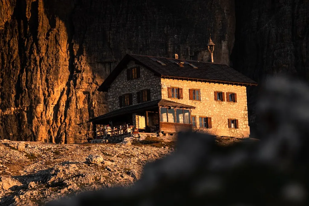 Kostner-Schutzhütte_Corvara_slider_image_1