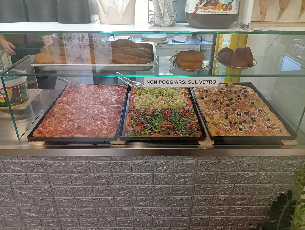 L'arte del fritto " friggitoria -kebabberia-rosticceria" restaurant in San Giovanni in Fiore