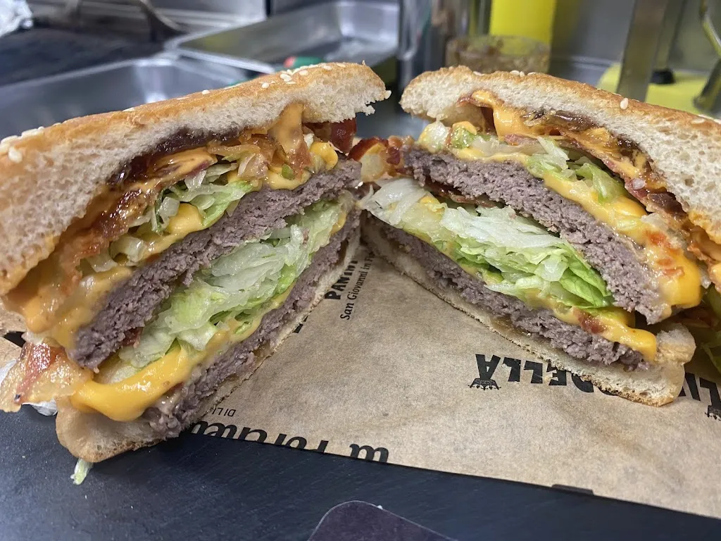 Linardella - La Porchetteria Paninoteca di Luigi Linardella_San Giovanni in Fiore_slider_image_3