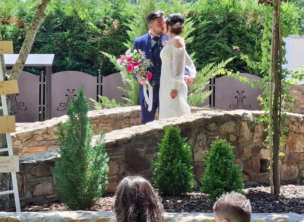 Clara Urso_San Bernardo Ricevimenti_San Giovanni in Fiore_review