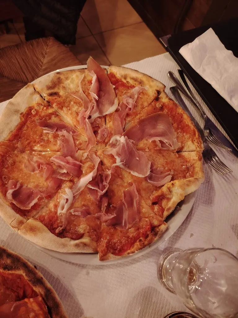 Torcia Luca_Casello 65 Ristorante Pizzeria Pinseria Griglieria Pizza Taxi Paninoteca_San Giovanni in Fiore_review