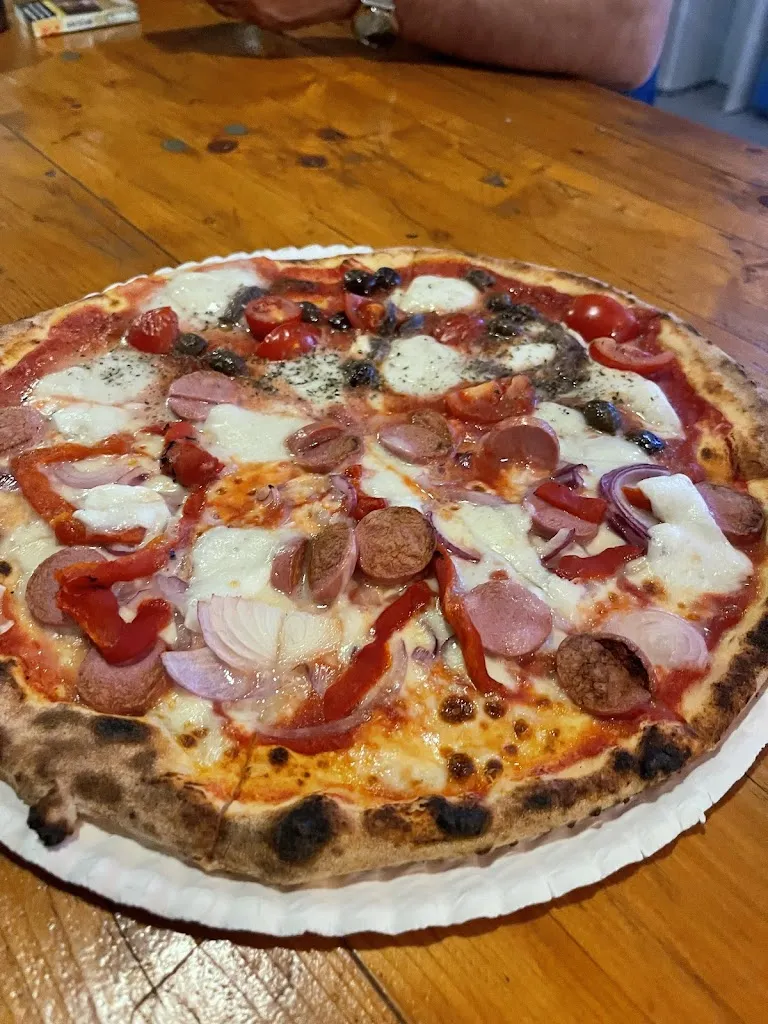 Melisa Meta_Il Grano D'oro Pizzeria & Hamburgheria_San Nicolò_review