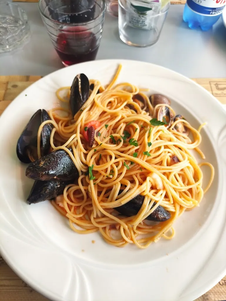 Ristorante Pizzeria Airone in Rosa_San Nicolò_slider_image_2