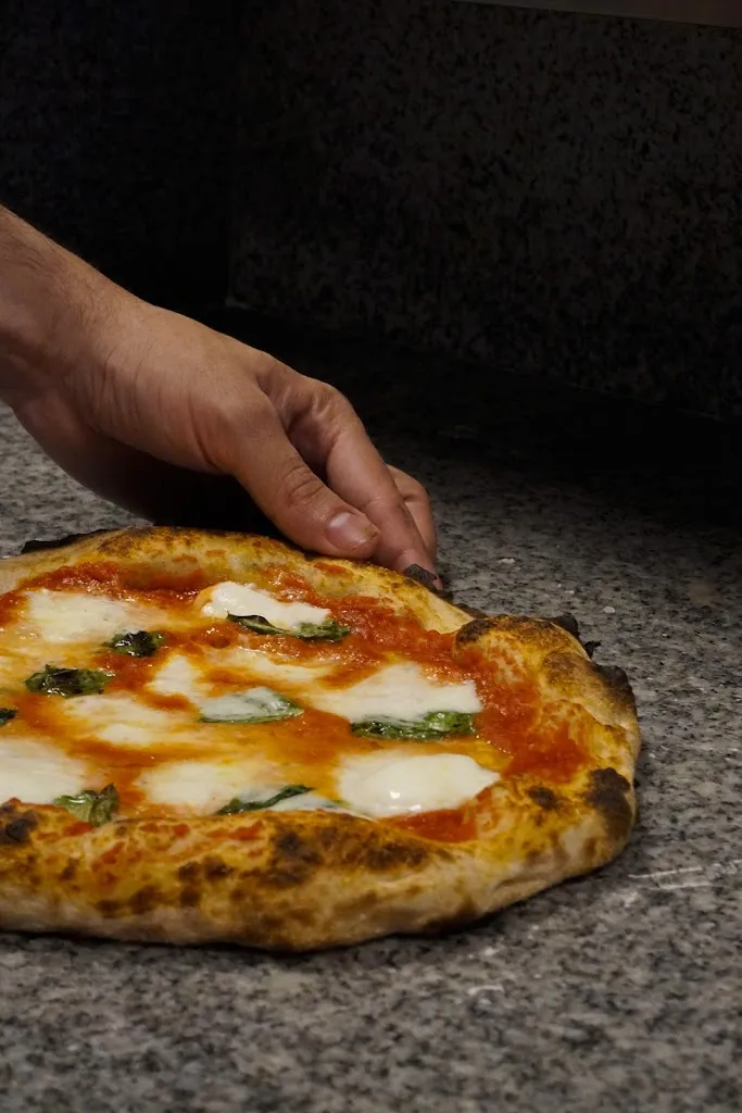 Zefiro - Ristorante Pizzeria_San Nicolò_slider_image_2