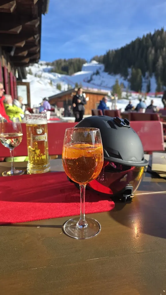 Sam Zebedee_Neigherhütte_Corvara_review