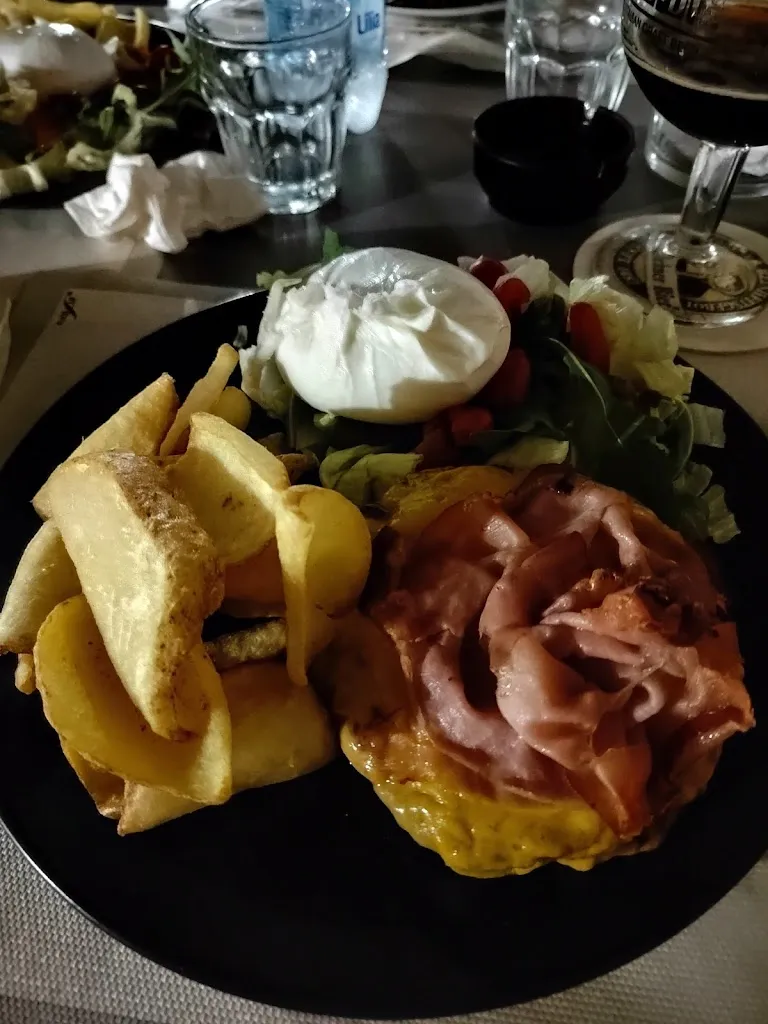 Crawford Pub_San Nicola Arcella_slider_image_3