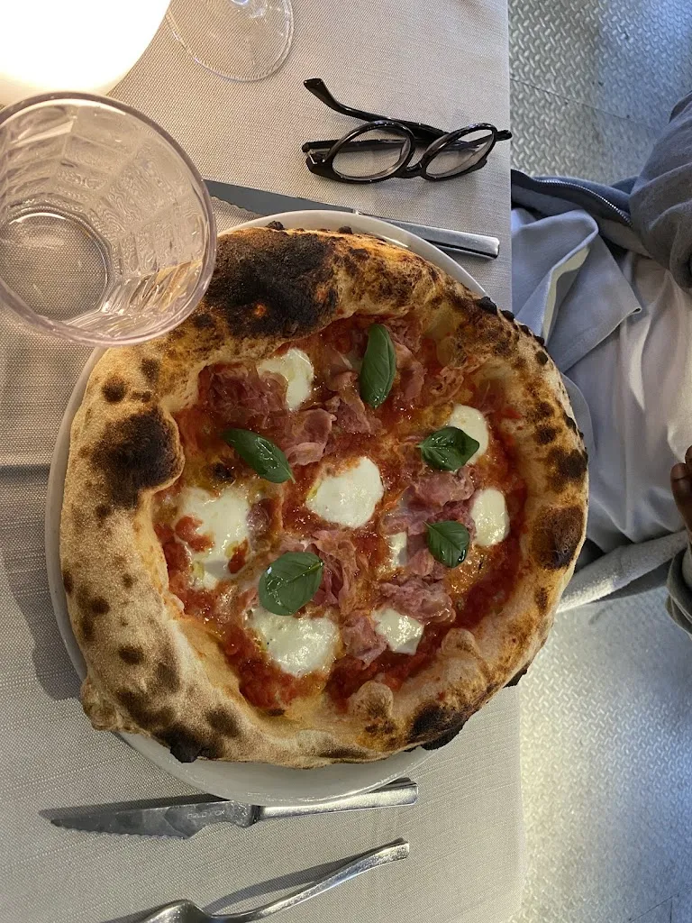 Laura VR_Pizzeria San Martino Bergamo_San Martino_review