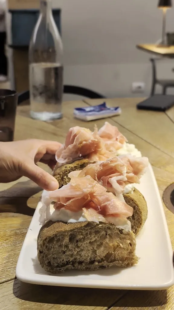 Renato Bosco Pizzeria_San Martino_slider_image_2