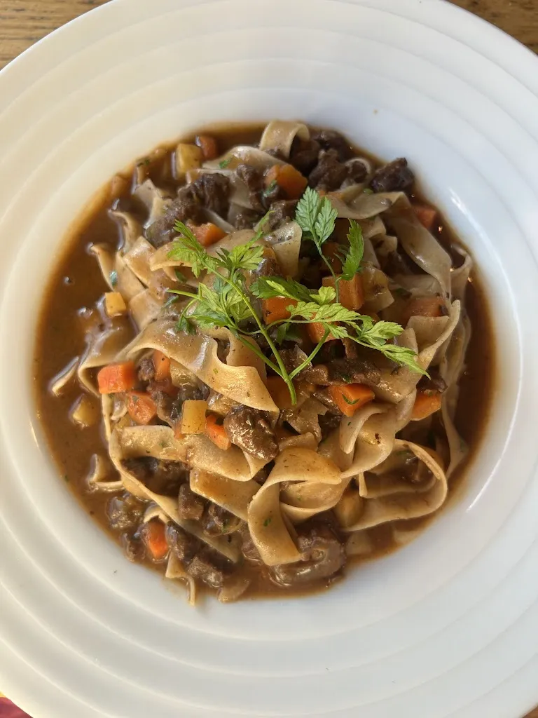 Ledjana Mance_Brauhaus Martinerhof - Restaurant | Pizzeria_San Martino_review