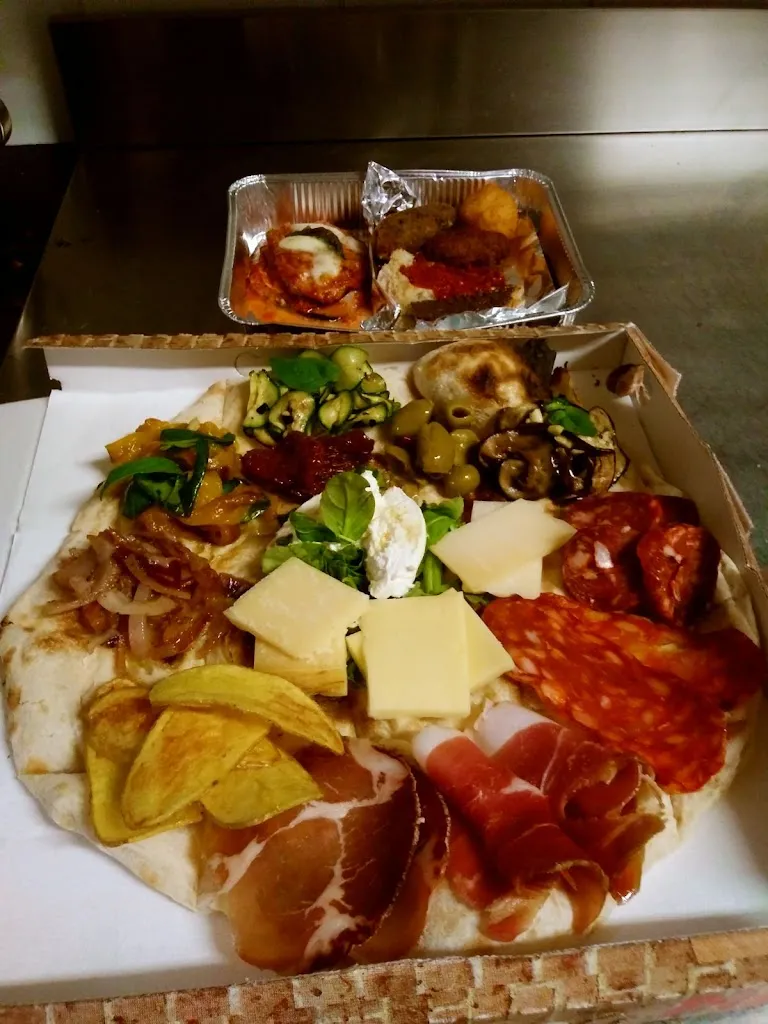 Pizza Jume_San Pietro in Guarano_slider_image_2