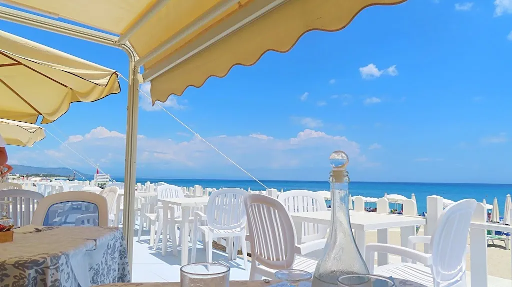 Loudest Karaoke on the beach restaurant in San Sostene