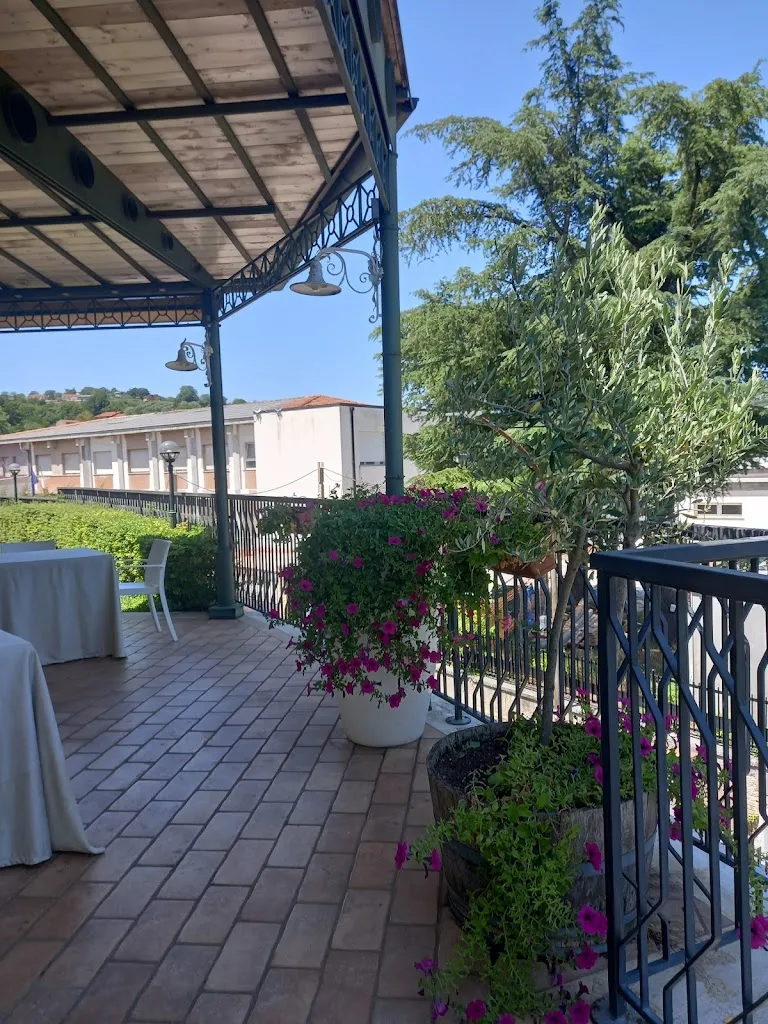 Casa D'Angelo restaurant in Fara Filiorum Petri