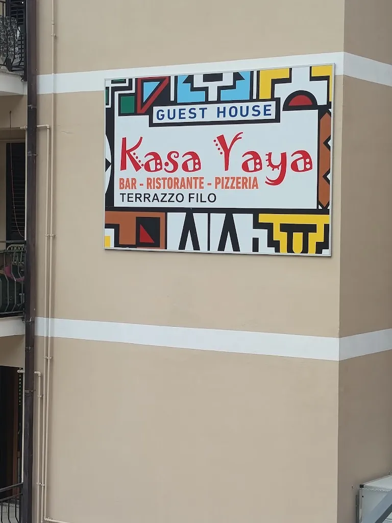 Leonardo_Casa Yaya_Sangineto_review