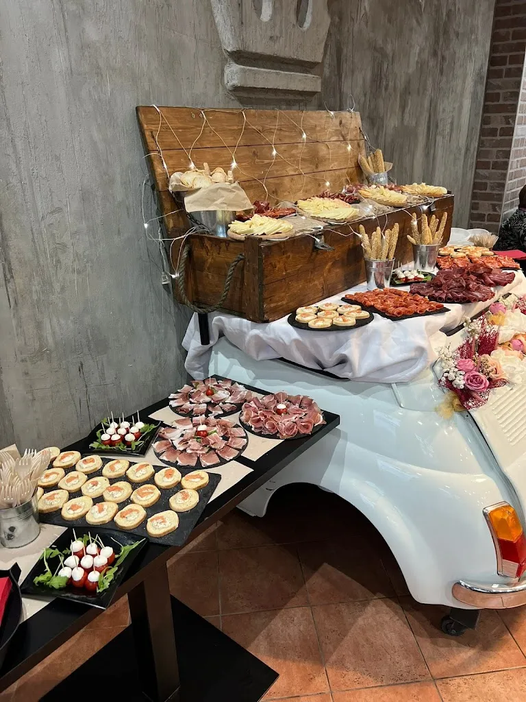 ENJOY lounge bar restaurant in San Pietro a Maida