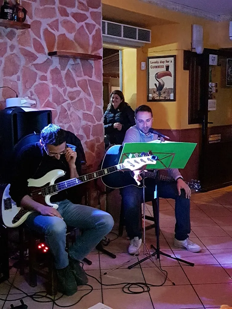 Luigi Caligiuri_Pub Il Ritrovo_San Pietro a Maida_review