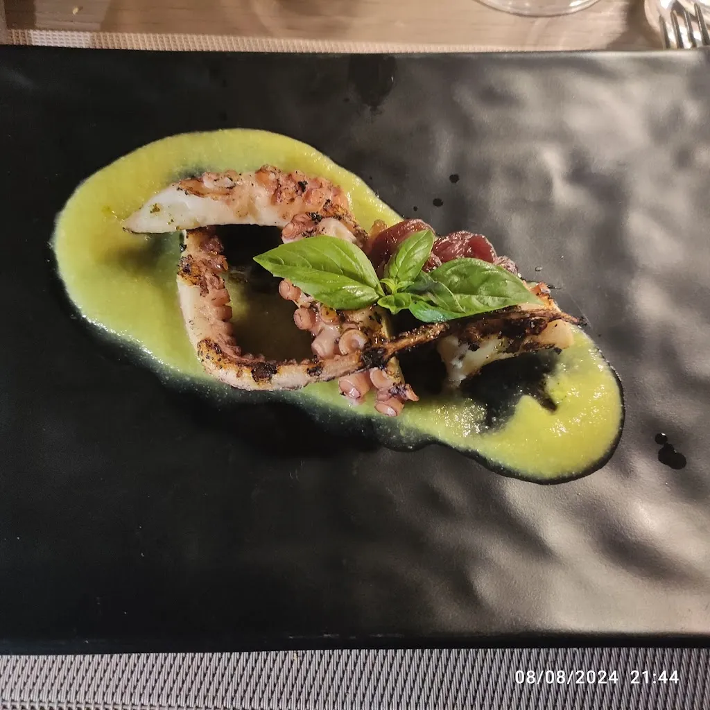 Raffaele Schimio_Gròmu_Sant'Ilario dello Ionio_review