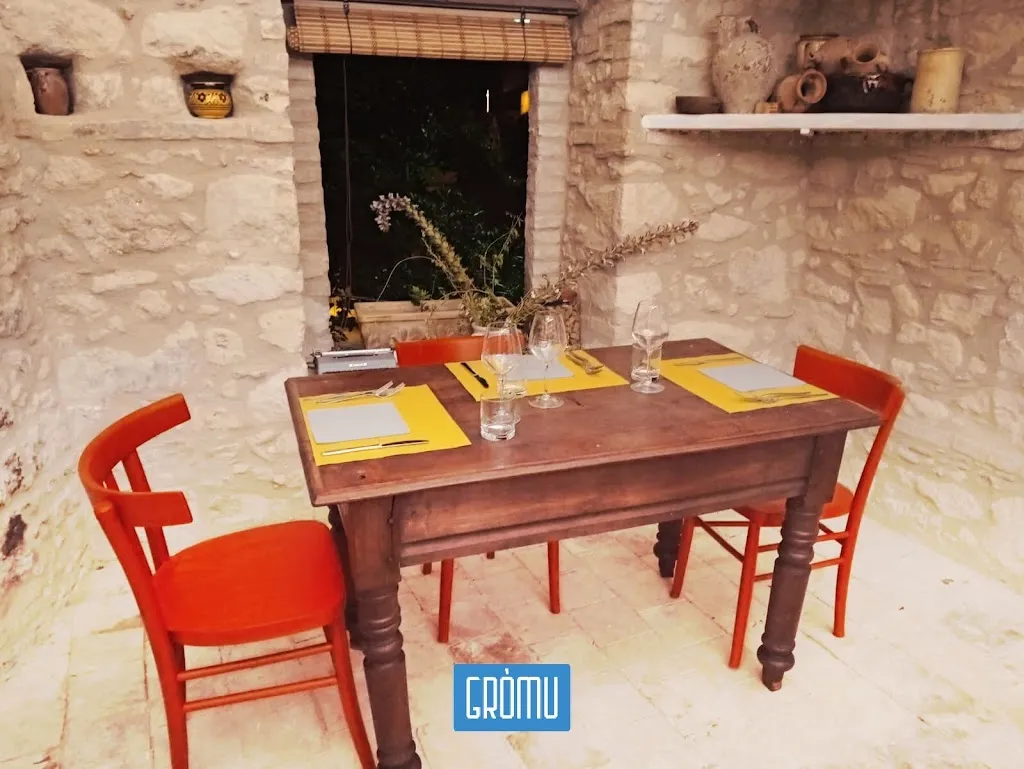 Gròmu restaurant in Sant'Ilario dello Ionio