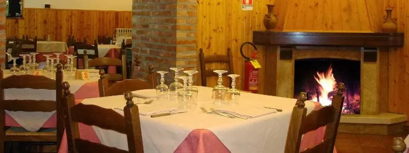 Ristorante Al Castagneto Pizzeria Di Lavalle Alesio ristorante a Santa Caterina Albanese