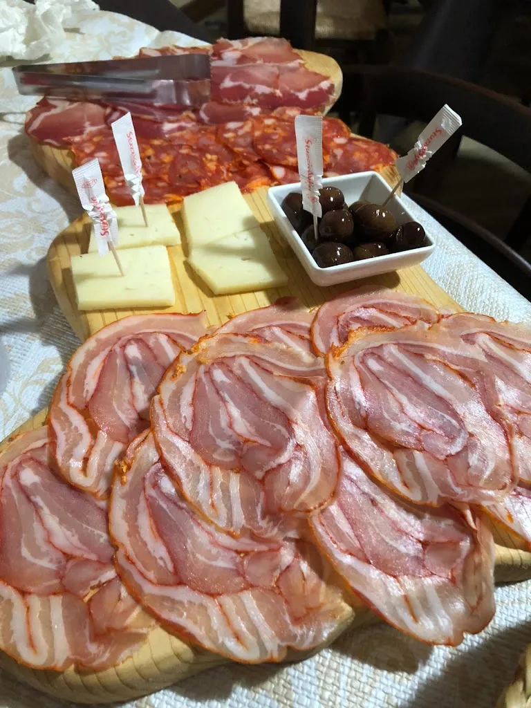 Vincenzo Marino_La Vecchia Posta Bar Pizzeria Trattoria_Santa Caterina dello Ionio_recensione