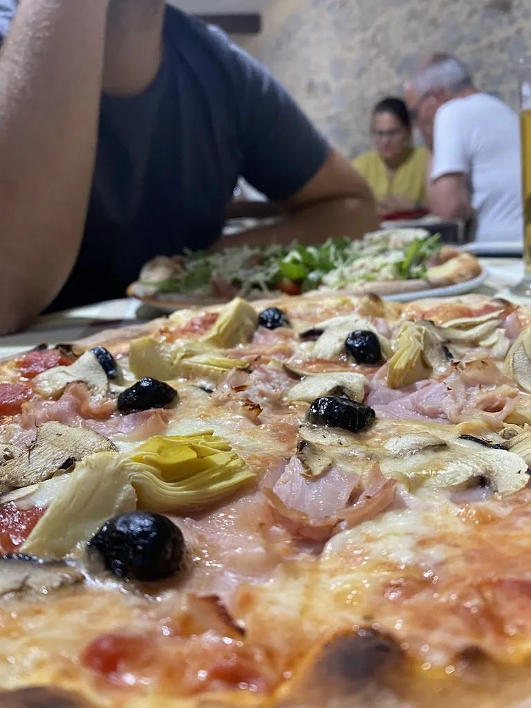 Maria Caterina_La Vecchia Posta Bar Pizzeria Trattoria_Santa Caterina dello Ionio_recensione