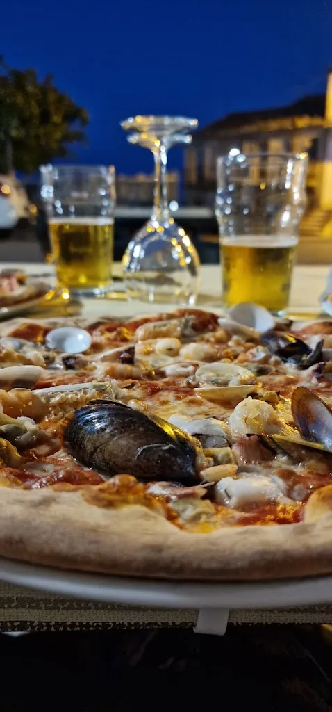 Monika M._La Vecchia Posta Bar Pizzeria Trattoria_Santa Caterina dello Ionio_recensione