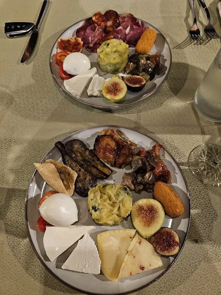 Kirsty Packun_Vigreen Trattoria Rurale_Santa Domenica Talao_review