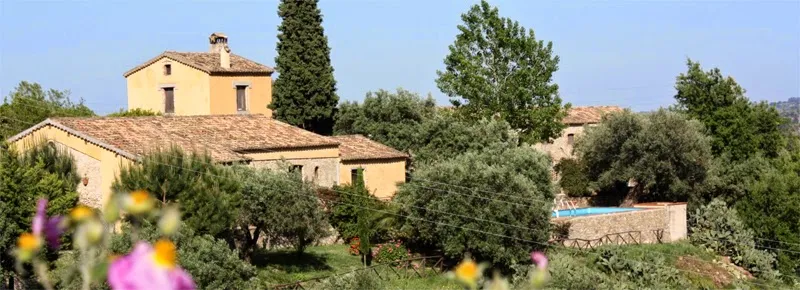 Azienda Agrituristica Le Puzelle_Santa Severina_slider_image_1