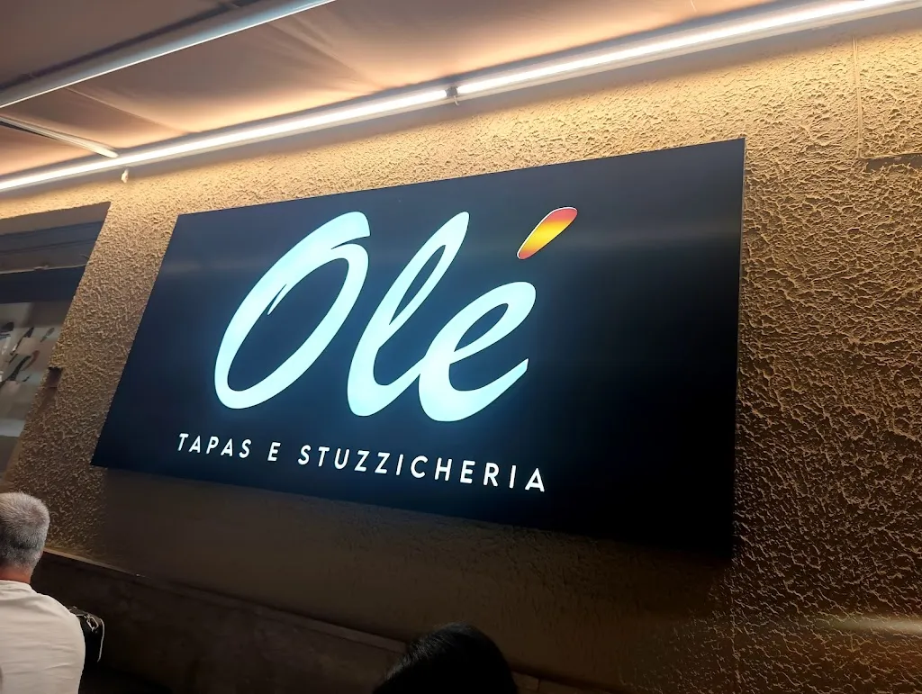 Aniello De Magistris_Olé Tapas e Stuzzicheria_Santa Maria del Cedro_recensione