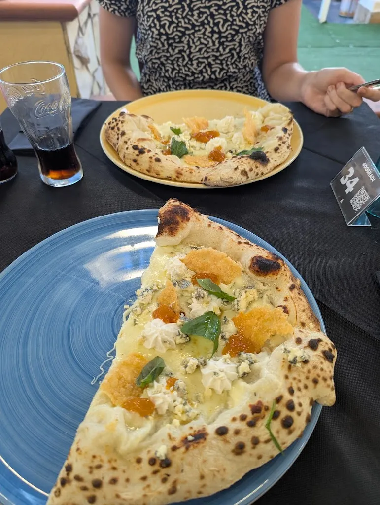 Maciej Kraciuk_400 GRADI pizzeria contemporanea_Santa Maria del Cedro_recensione