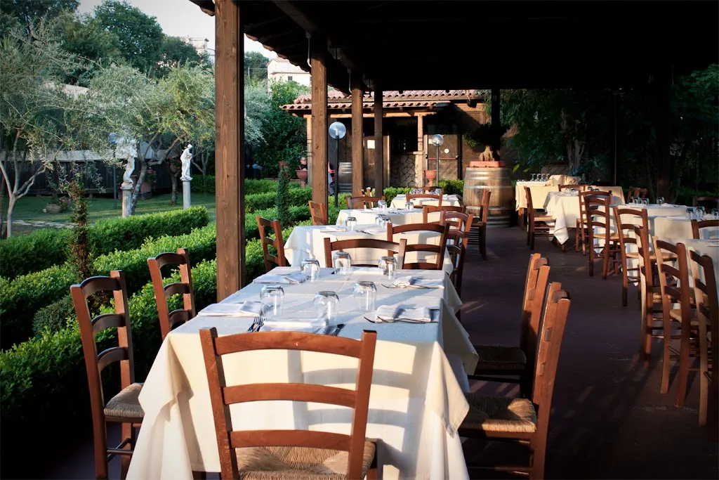 Lago La Moretta restaurant in Santa Maria del Cedro