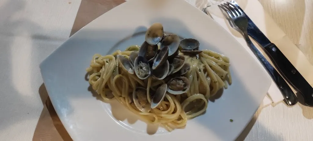 Menu_Faro Blu - Ristorante di Pesce - Cocktail Bar- Pizzeria napoletana-Stabilimento balneare_Sellia Marina_image_6