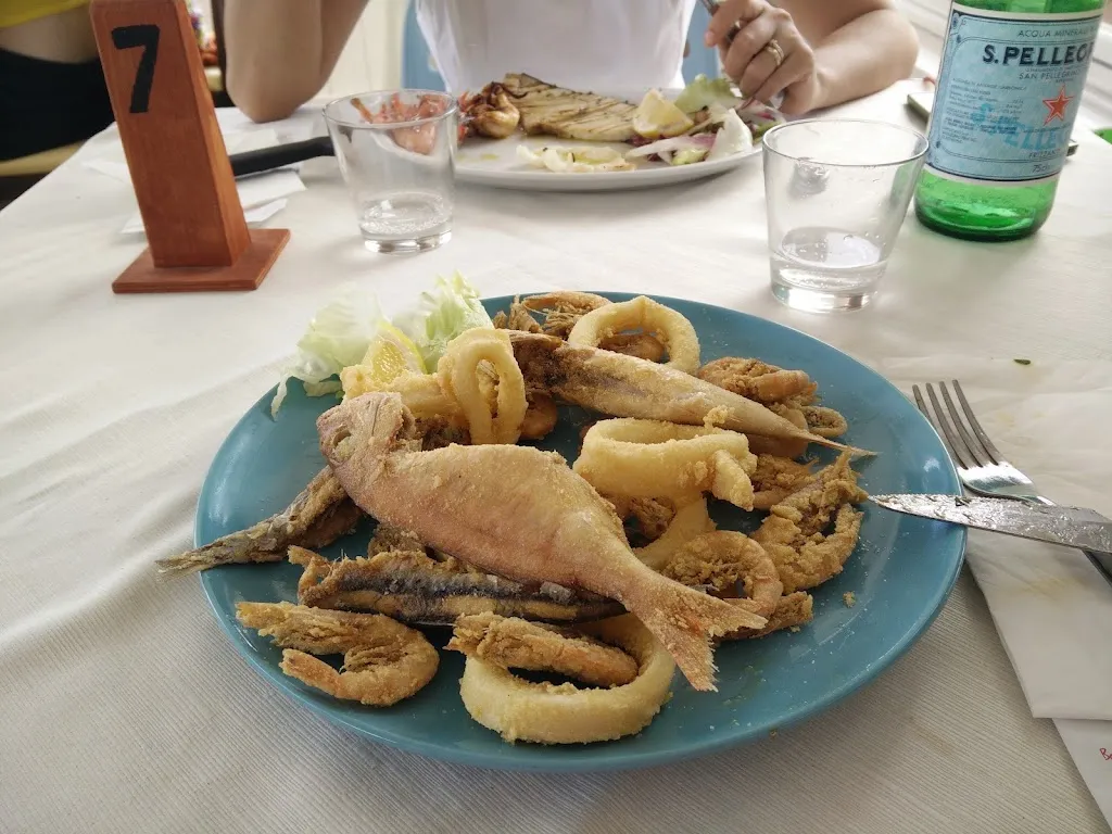 Menu_Faro Blu - Ristorante di Pesce - Cocktail Bar- Pizzeria napoletana-Stabilimento balneare_Sellia Marina_image_8