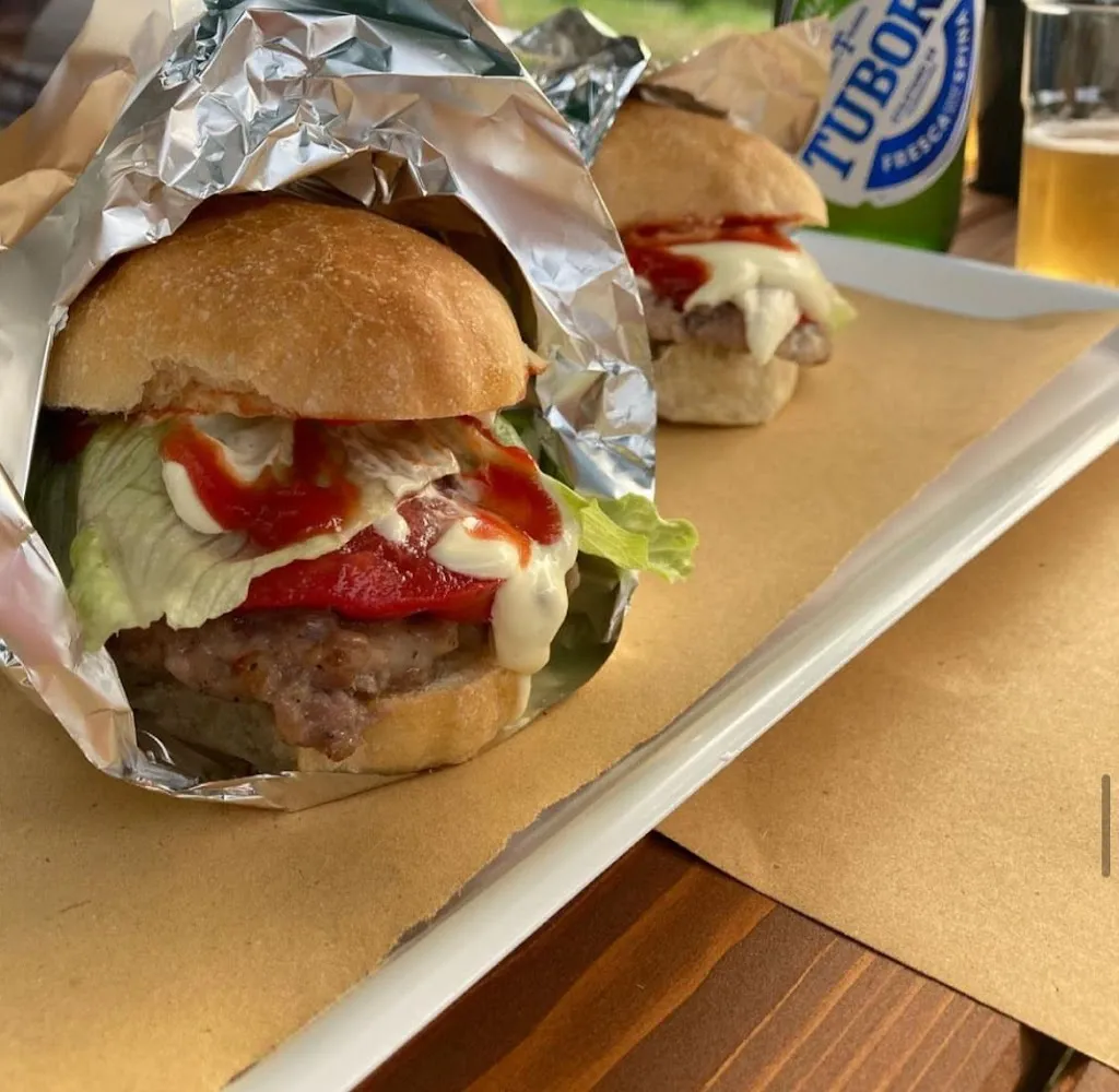 Green Bar-Bazar_Farindola_slider_image_2